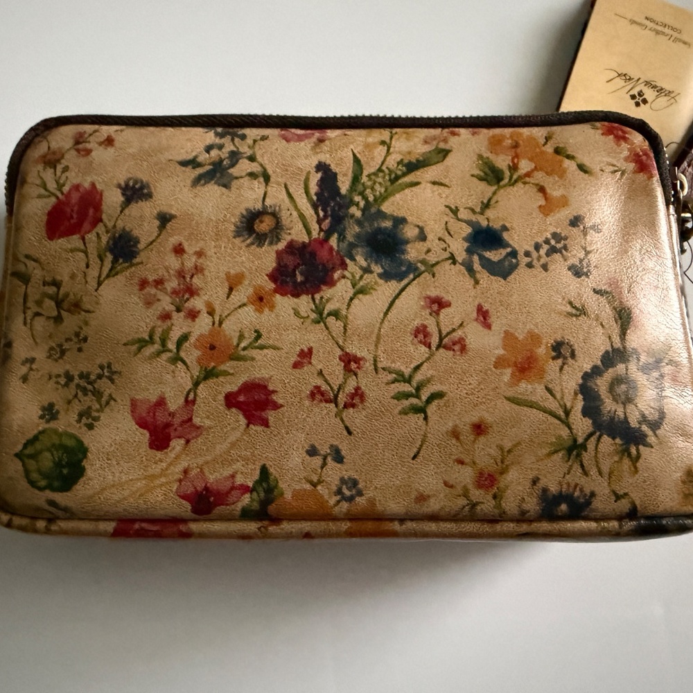 Patricia Nash Prairie Rose Viani Wristlet - Picture 3 of 6